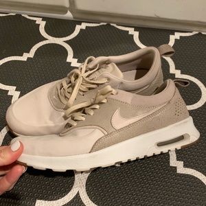 Nike Air Max Thea size 9
